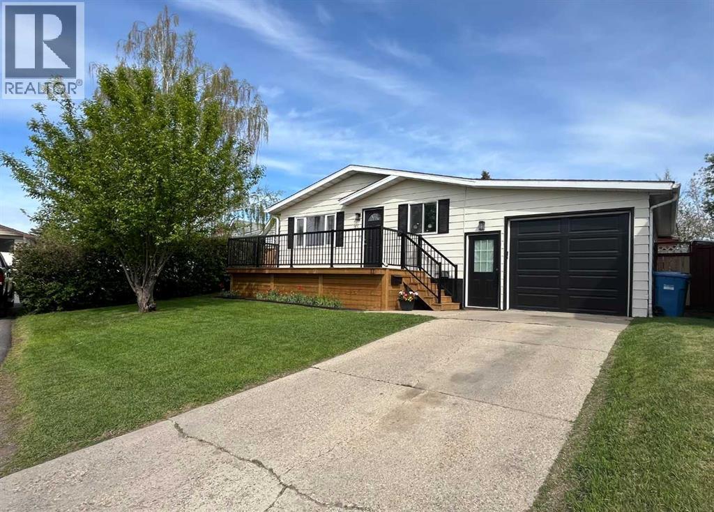 11 Huntstrom Place NE, Calgary, Alberta  T2K 5V9 - Photo 48 - A2313966