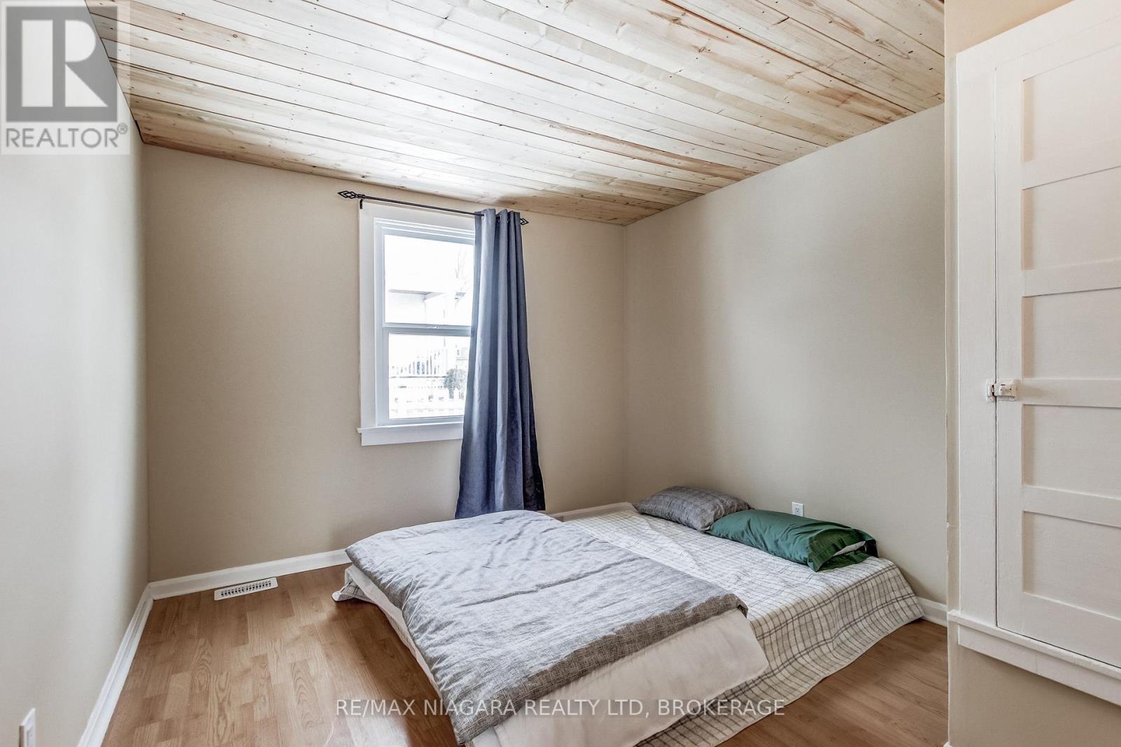8 Catharine Street, Port Colborne (Sugarloaf), Ontario  L3K 4J6 - Photo 30 - X13164686