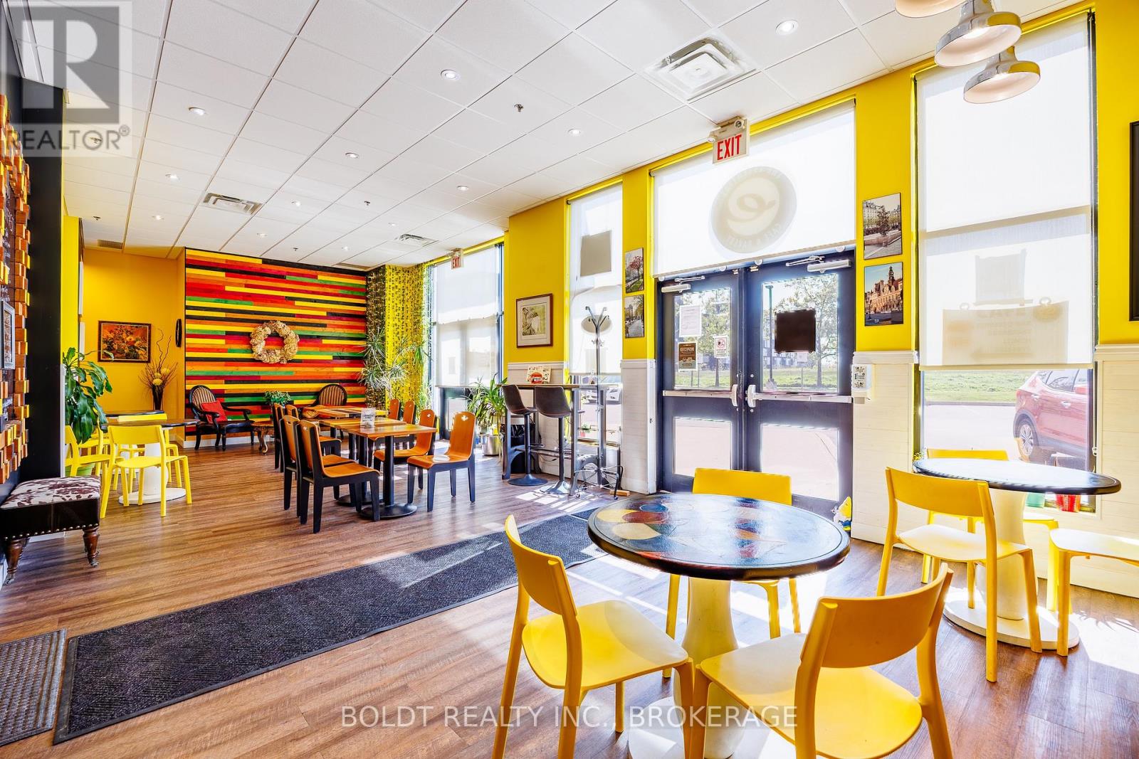 7 - 3490 Schmon Parkway, Thorold, Ontario  L2V 0C4 - Photo 6 - X13164776
