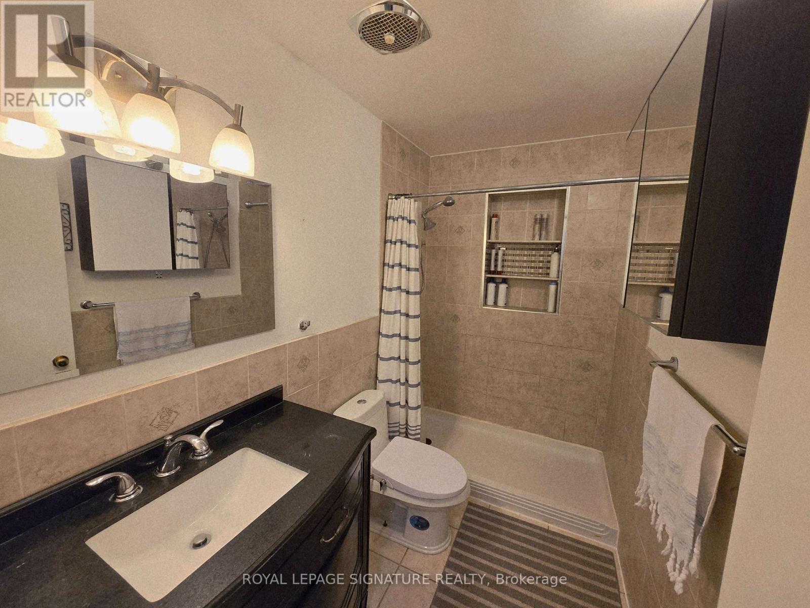 601 Conacher Drive, Toronto, Ontario  M2M 3M9 - Photo 9 - C12967214