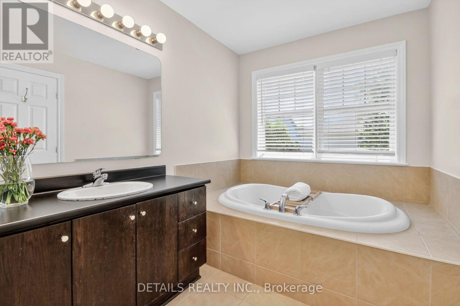 120 Waterbridge Drive, Ottawa, Ontario K2G 7C2 - Photo 17 - X13161492