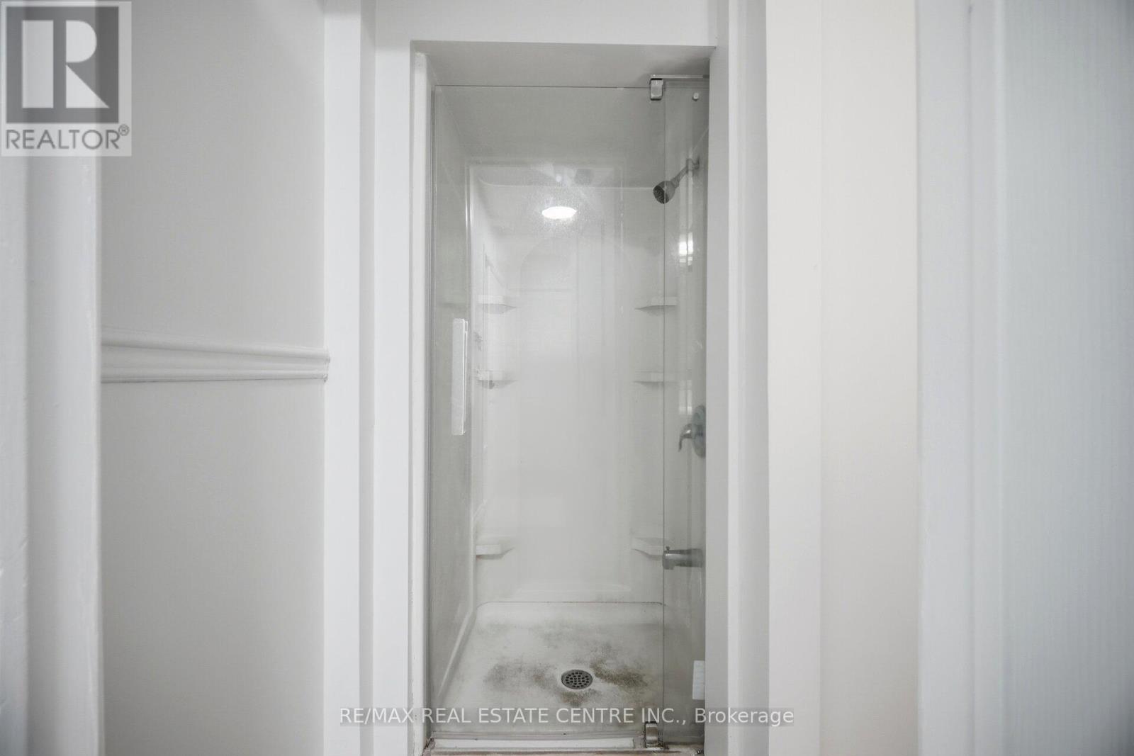 2349 Strawfield Court, Oakville, Ontario  L6H 6C2 - Photo 9 - W13164114