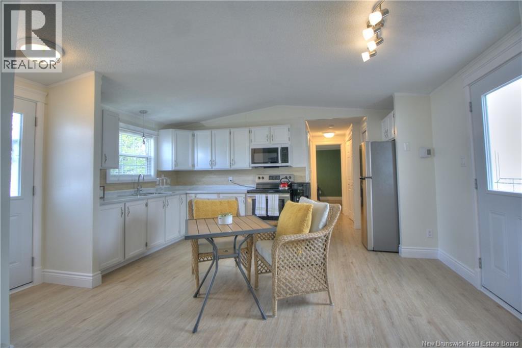 1 Jasper, Moncton, New Brunswick  E1H 2X6 - Photo 4 - NB140039