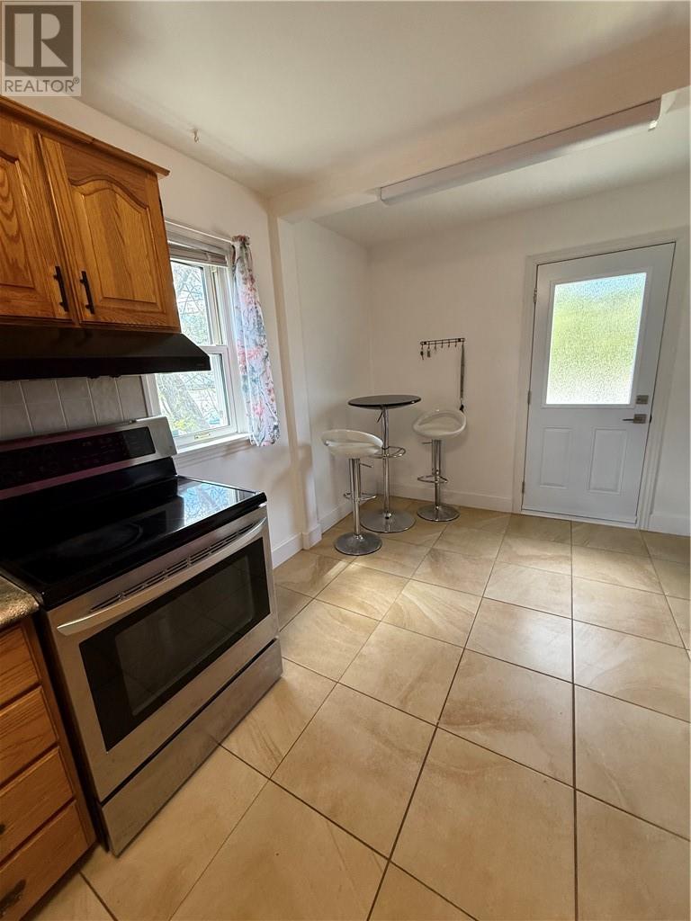 1879 Bancroft Drive, Greater Sudbury, Ontario  P3B 1S7 - Photo 5 - 2127873