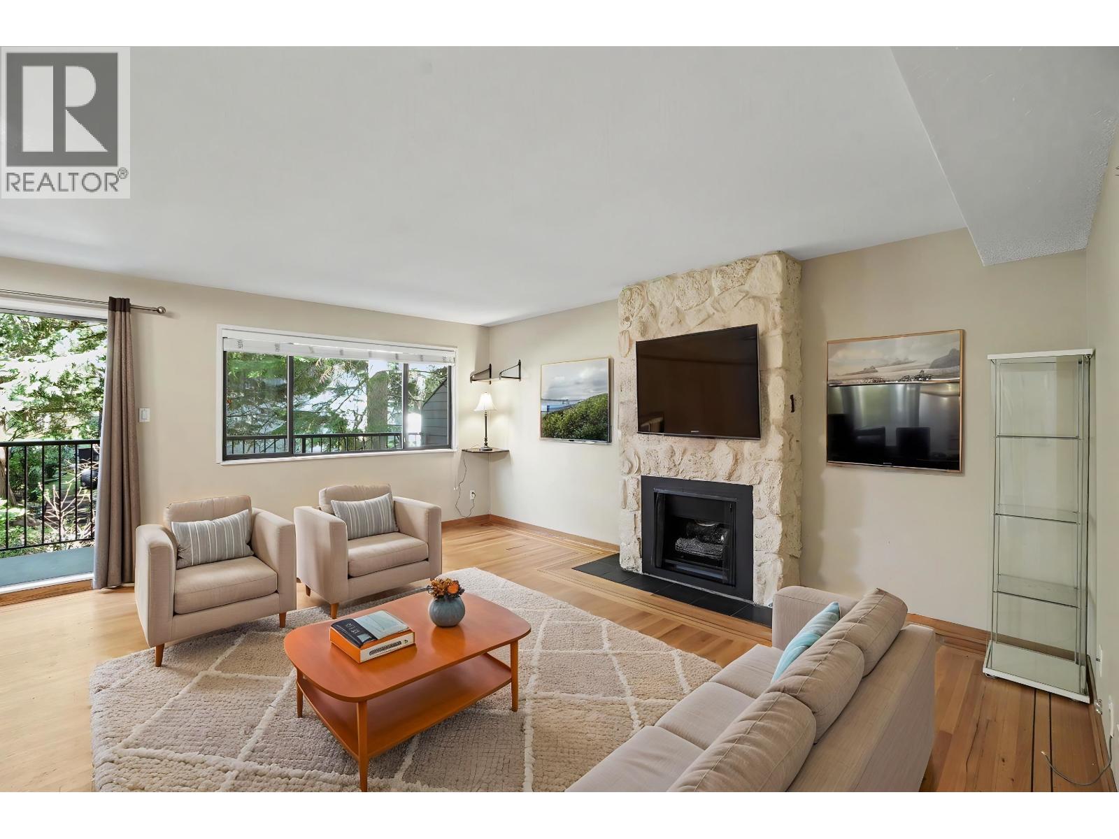7305 Coronado Drive, Burnaby, British Columbia V5A 1P9 - Photo 5 - R3123655