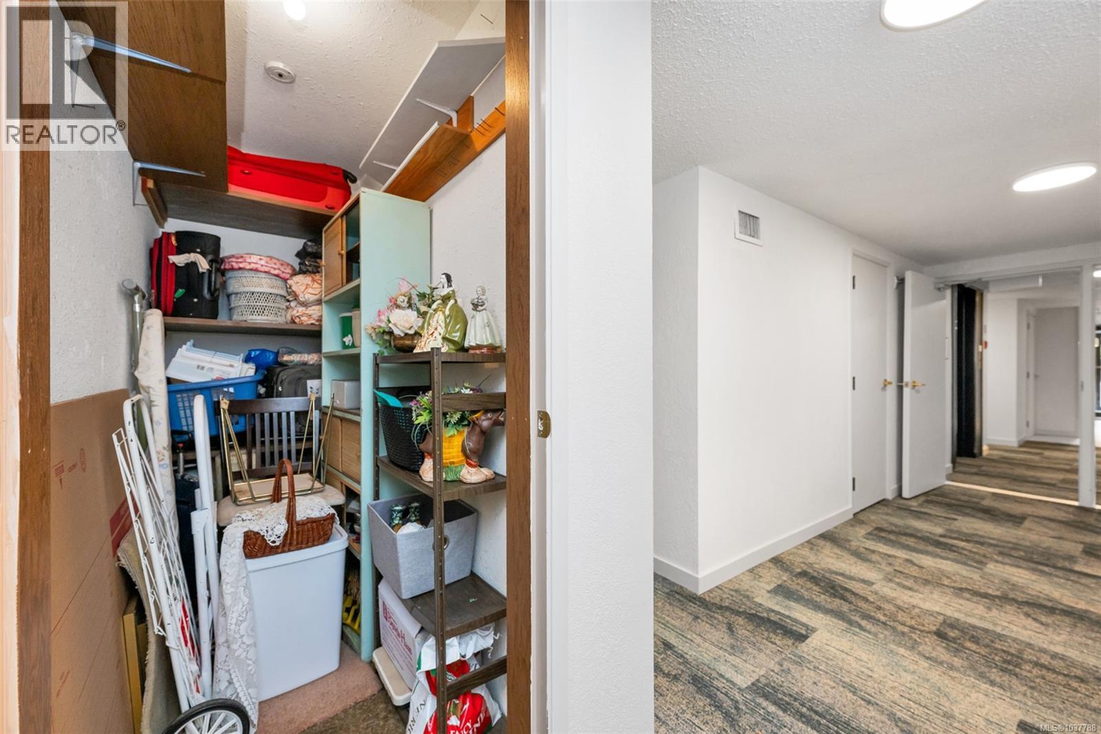 103 1031 Burdett Ave N, Victoria, British Columbia  V8V 3G9 - Photo 17 - 1037788