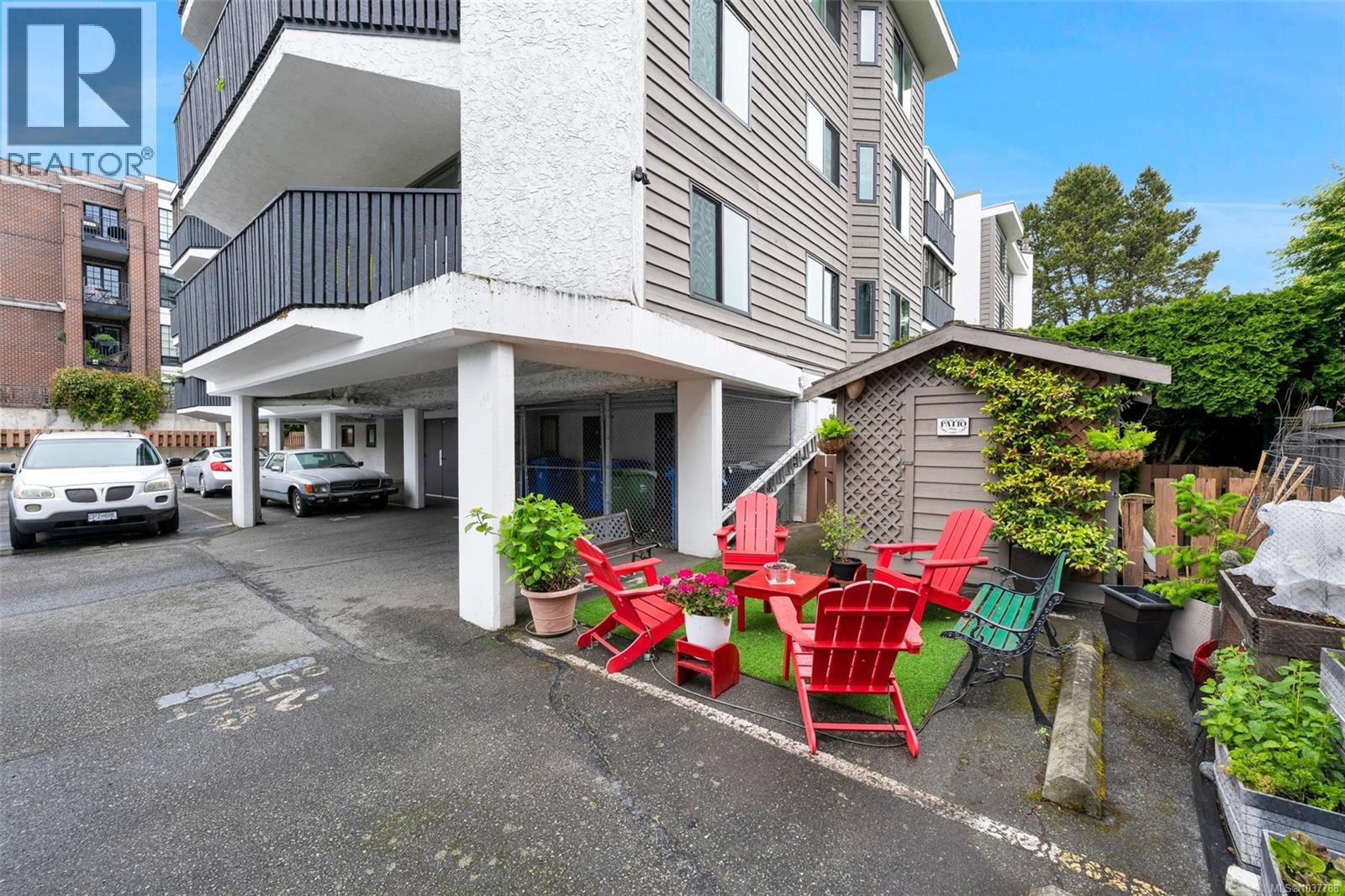 103 1031 Burdett Ave N, Victoria, British Columbia  V8V 3G9 - Photo 18 - 1037788