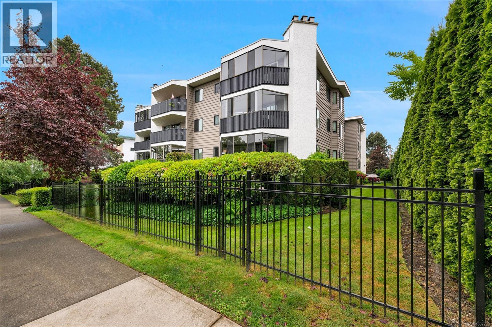 103 1031 Burdett Ave N, Victoria, British Columbia  V8V 3G9 - Photo 27 - 1037788