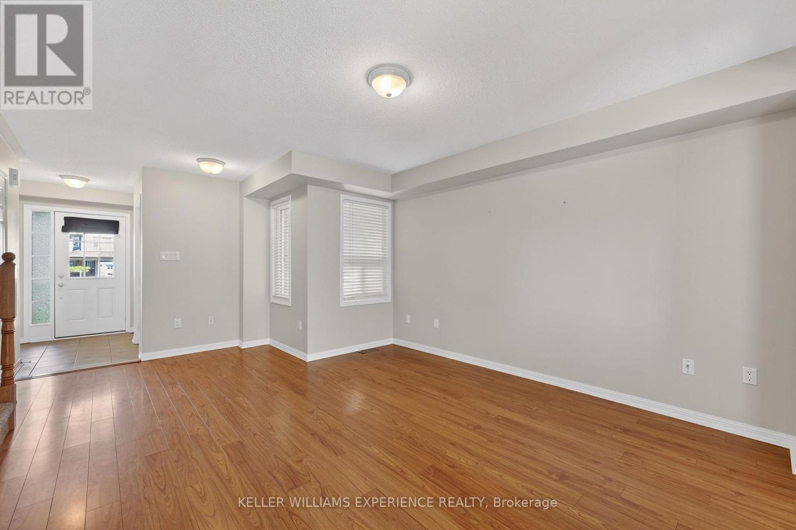 76 Commonwealth Road, Barrie, Ontario  L4M 0C9 - Photo 10 - S13158560