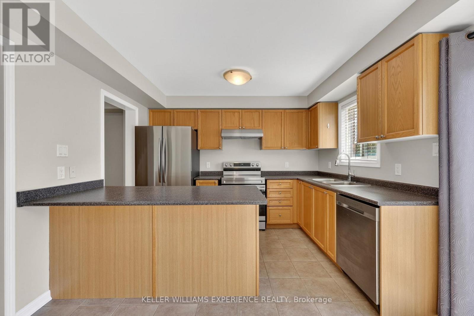 76 Commonwealth Road, Barrie, Ontario  L4M 0C9 - Photo 18 - S13158560