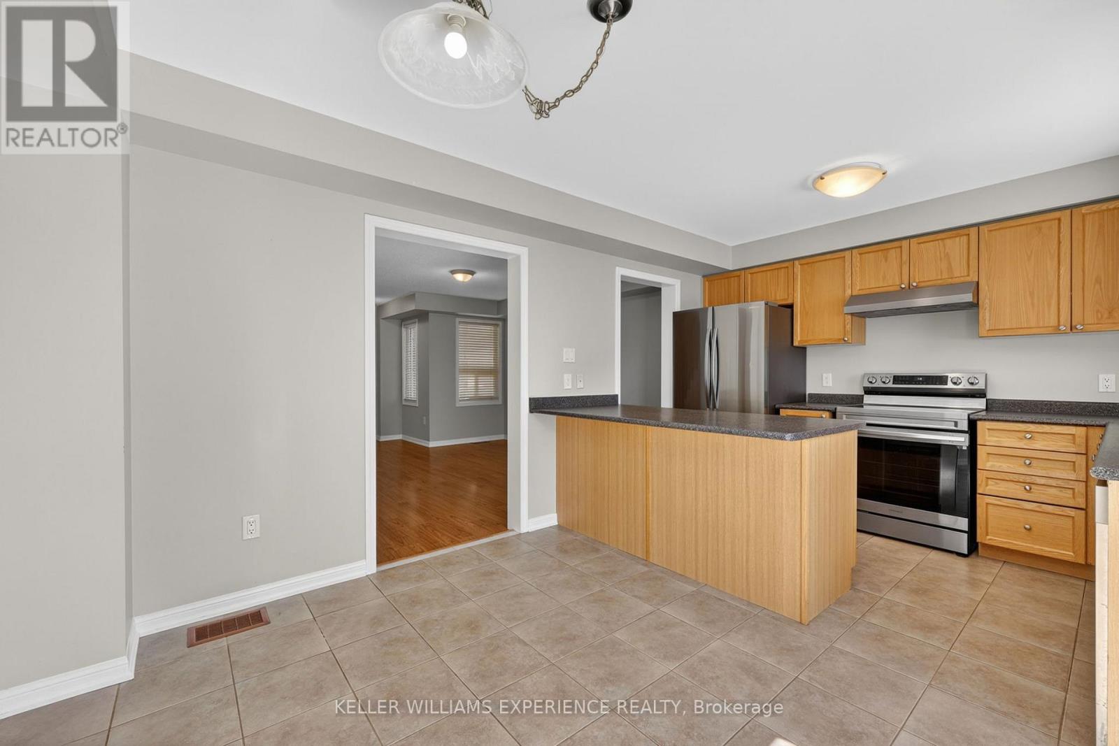 76 Commonwealth Road, Barrie, Ontario  L4M 0C9 - Photo 16 - S13158560