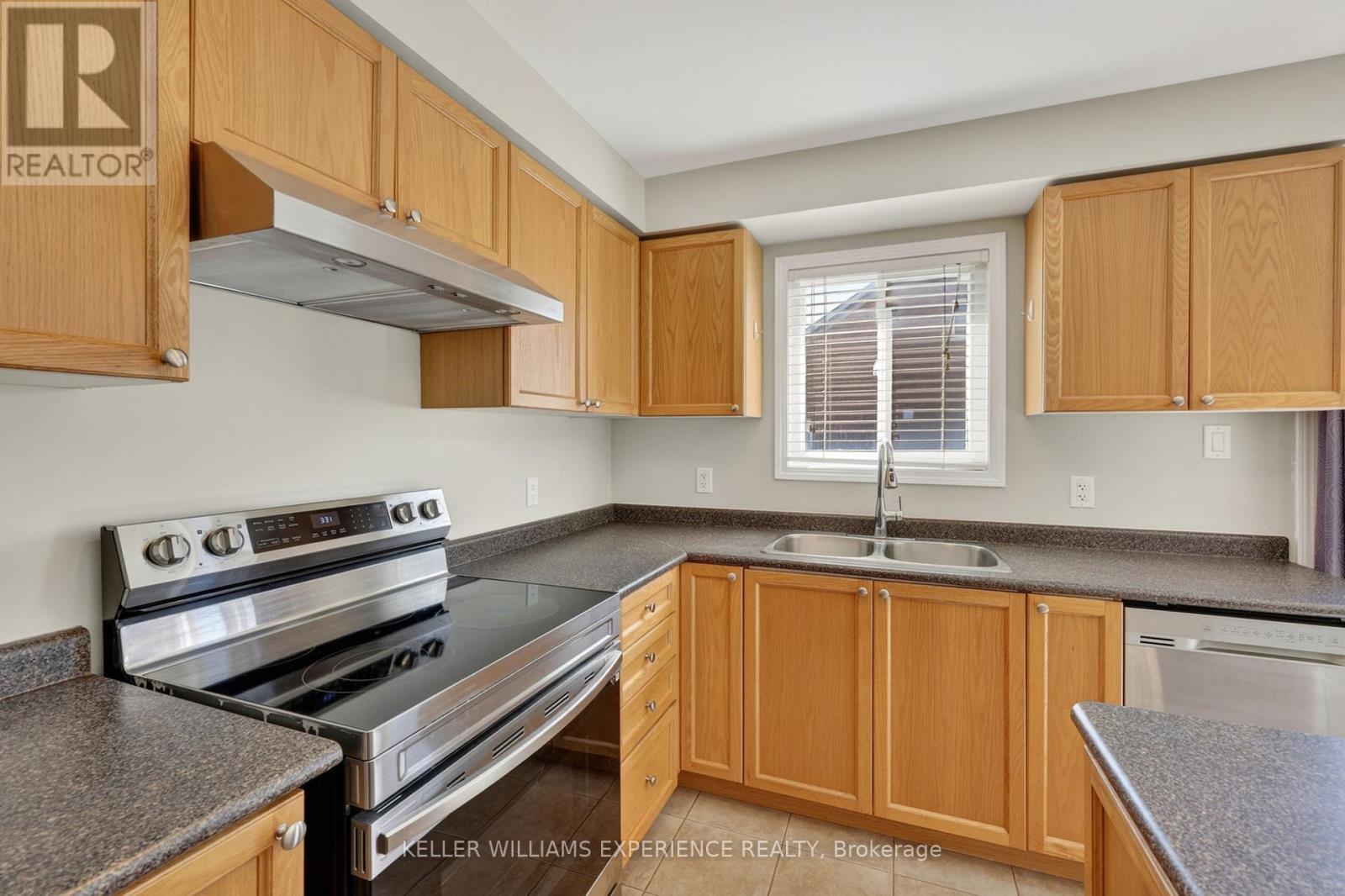 76 Commonwealth Road, Barrie, Ontario  L4M 0C9 - Photo 23 - S13158560