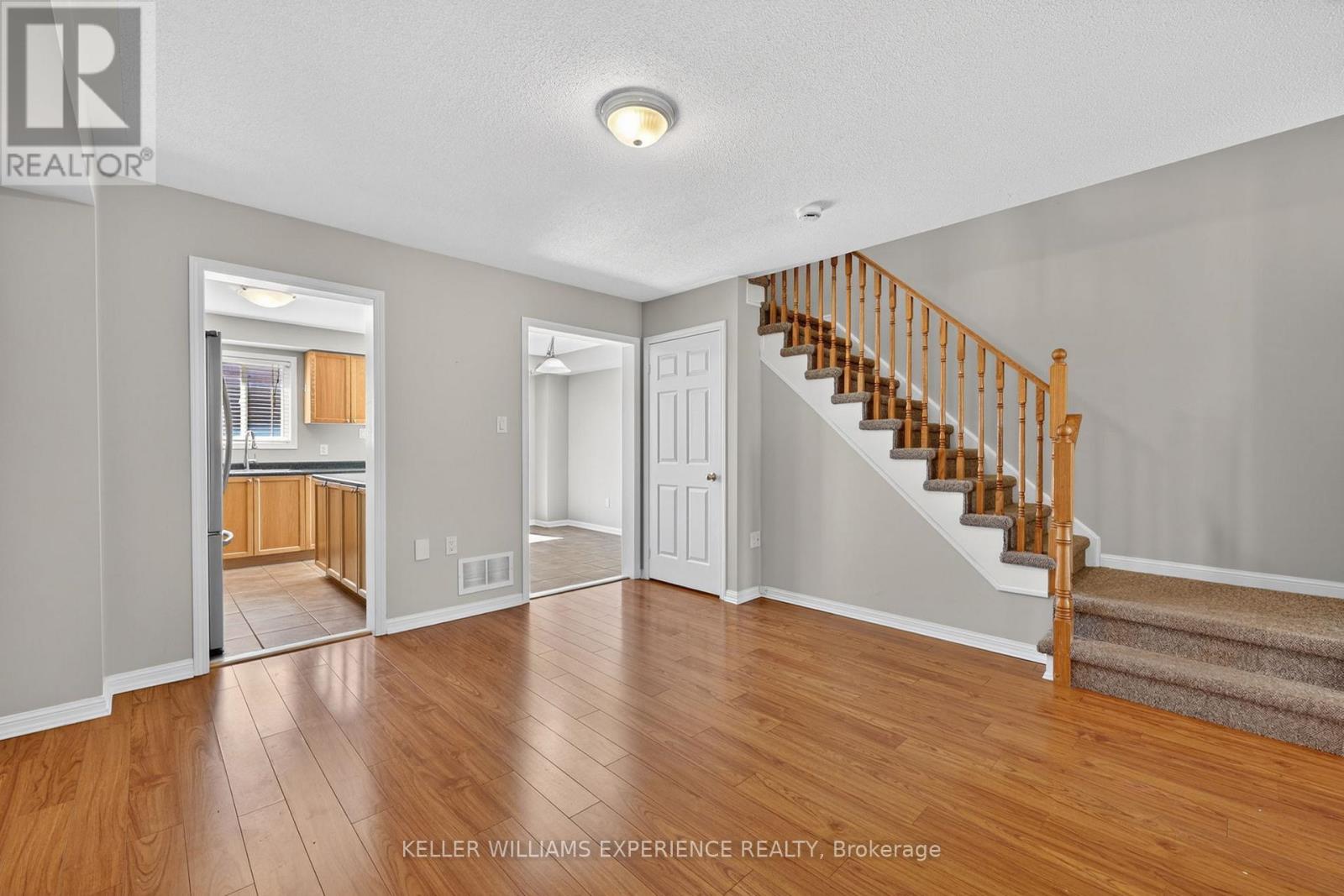 76 Commonwealth Road, Barrie, Ontario  L4M 0C9 - Photo 12 - S13158560