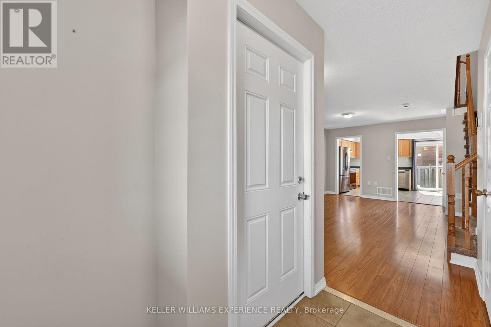 76 Commonwealth Road, Barrie, Ontario  L4M 0C9 - Photo 8 - S13158560