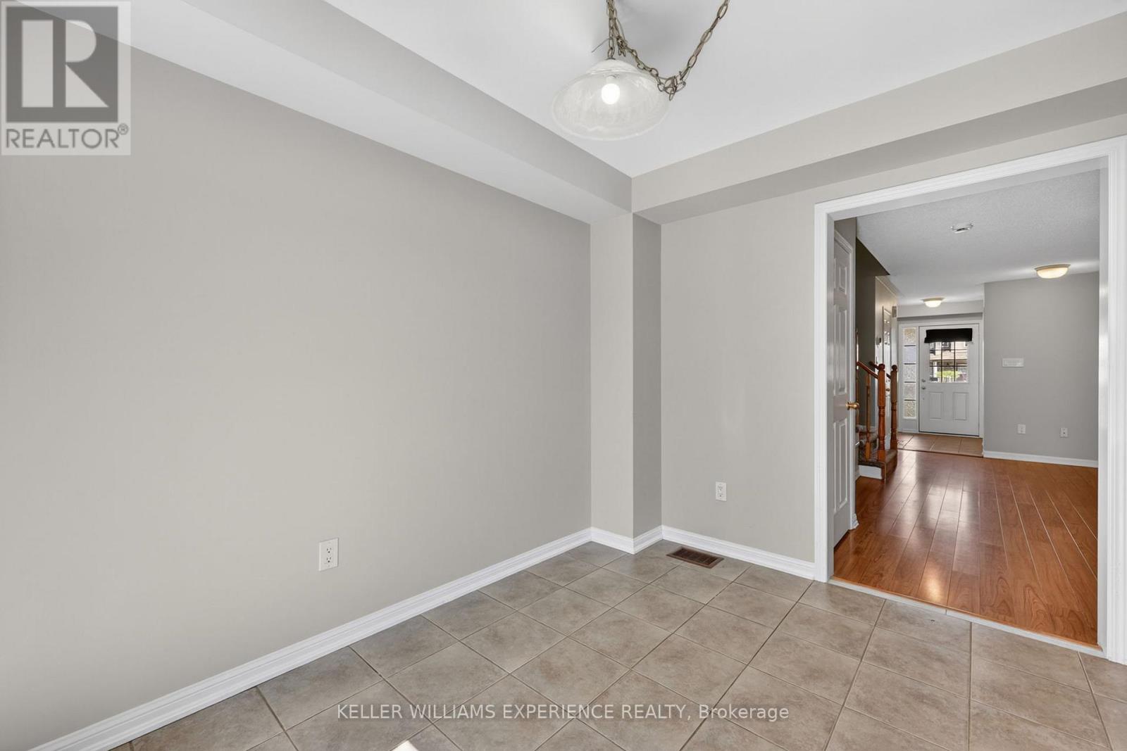 76 Commonwealth Road, Barrie, Ontario  L4M 0C9 - Photo 15 - S13158560