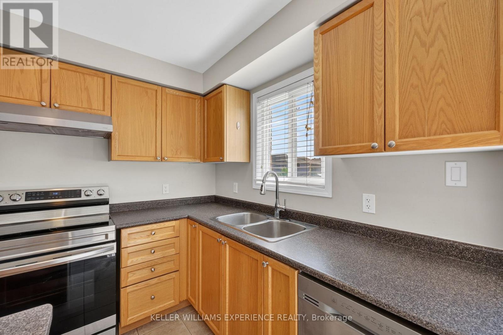 76 Commonwealth Road, Barrie, Ontario  L4M 0C9 - Photo 19 - S13158560