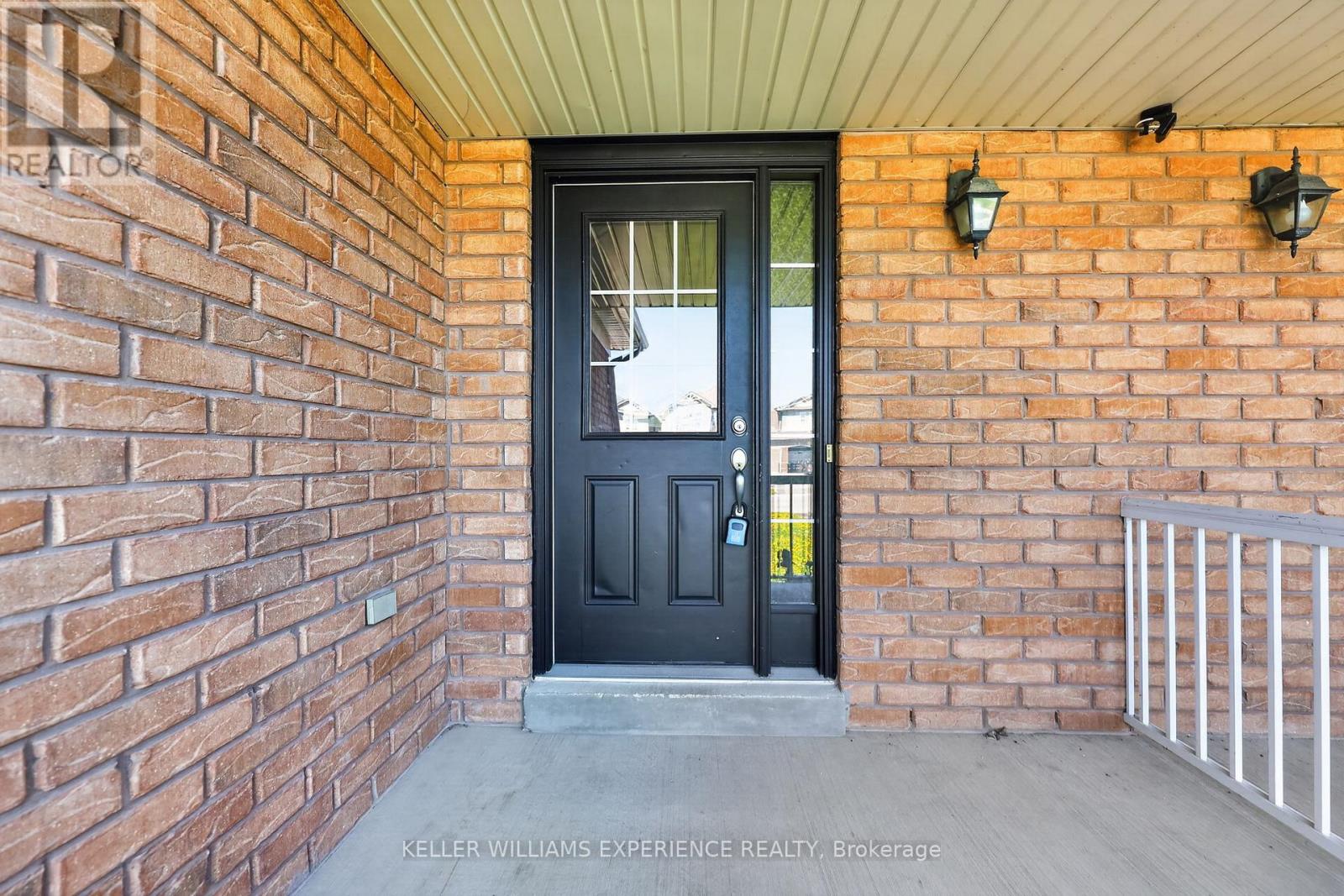 76 Commonwealth Road, Barrie, Ontario  L4M 0C9 - Photo 7 - S13158560