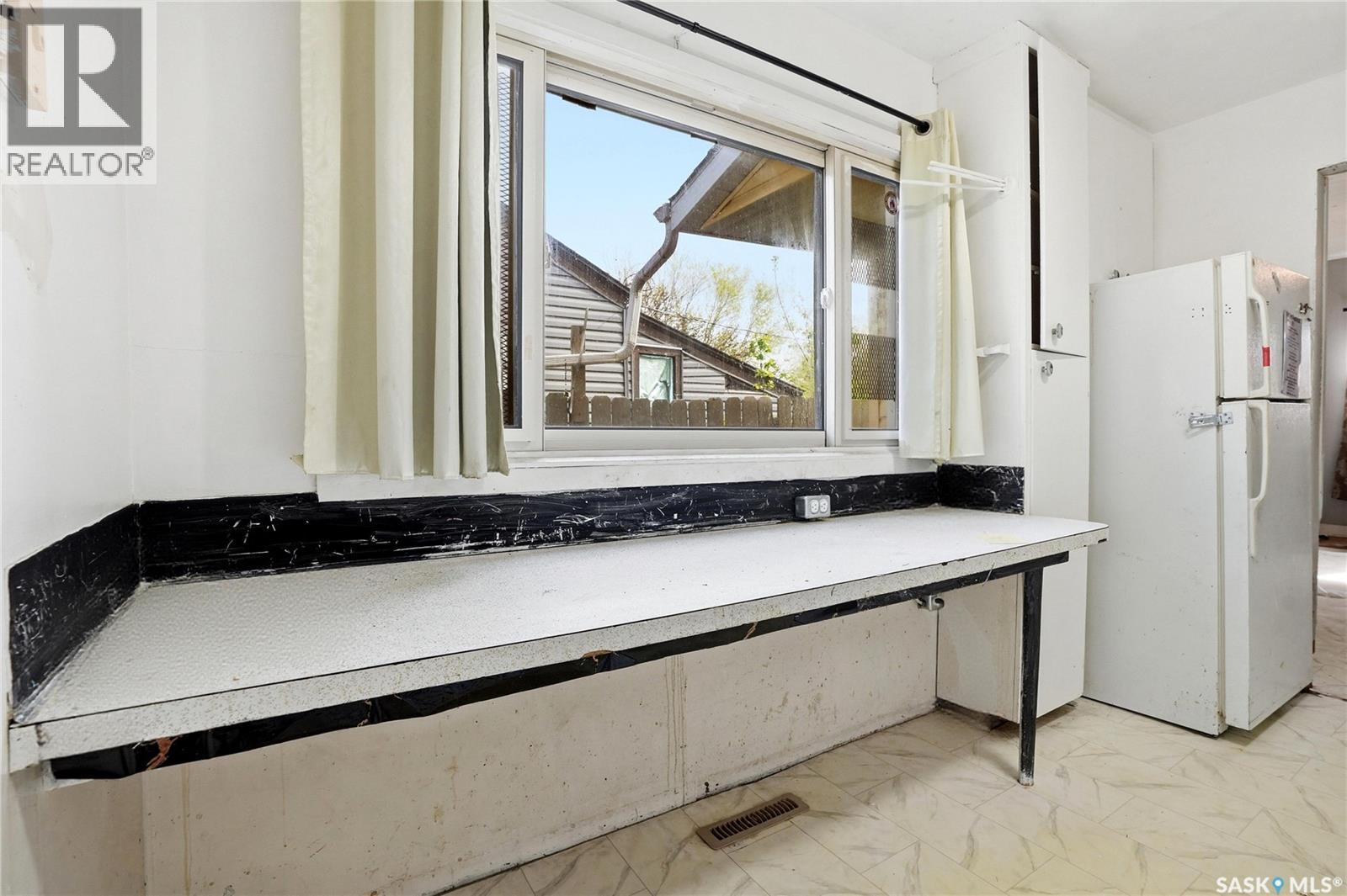 1233 Queen Street, Regina, Saskatchewan  S4T 4B5 - Photo 12 - SK036903