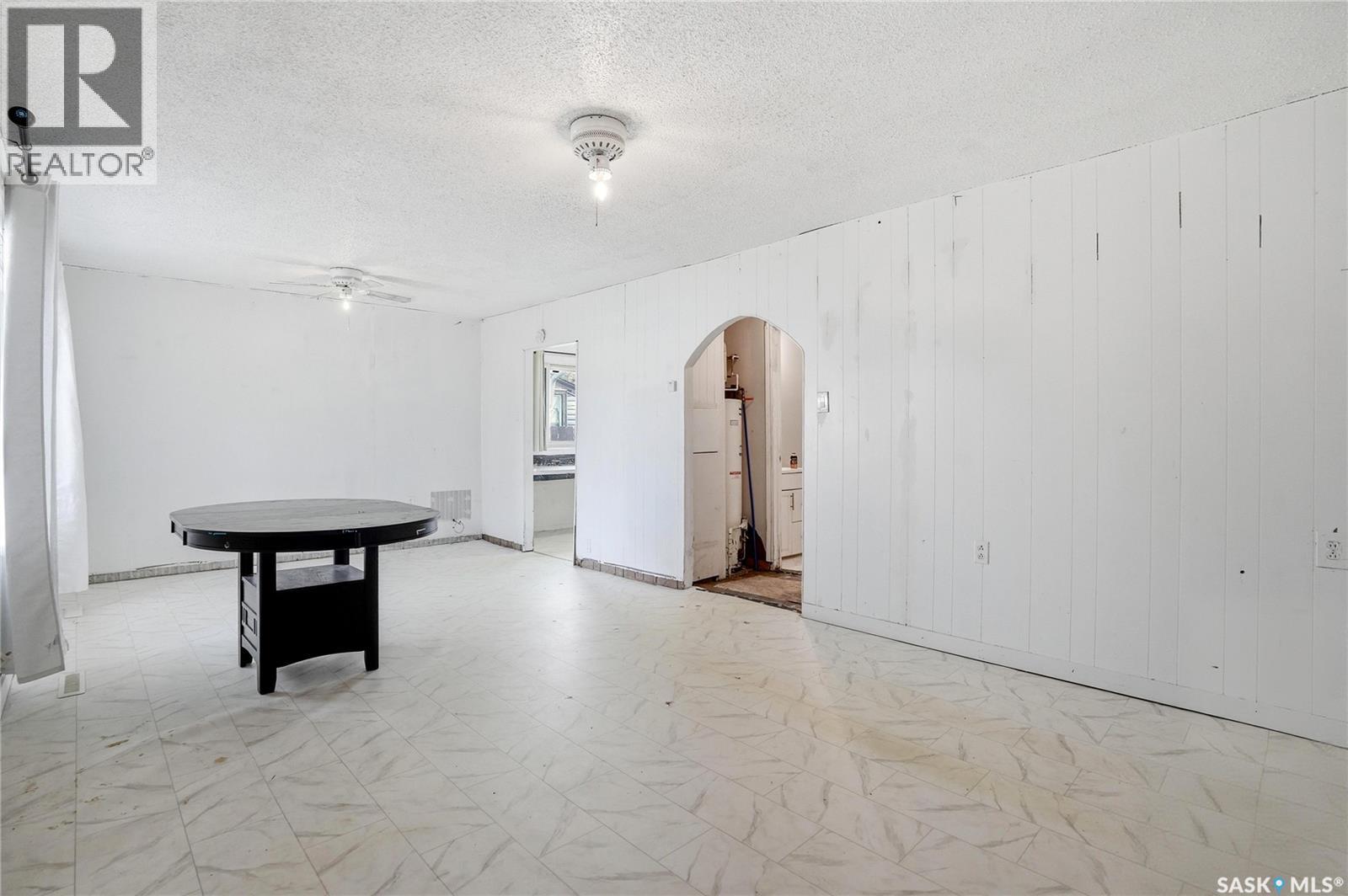 1233 Queen Street, Regina, Saskatchewan  S4T 4B5 - Photo 4 - SK036903