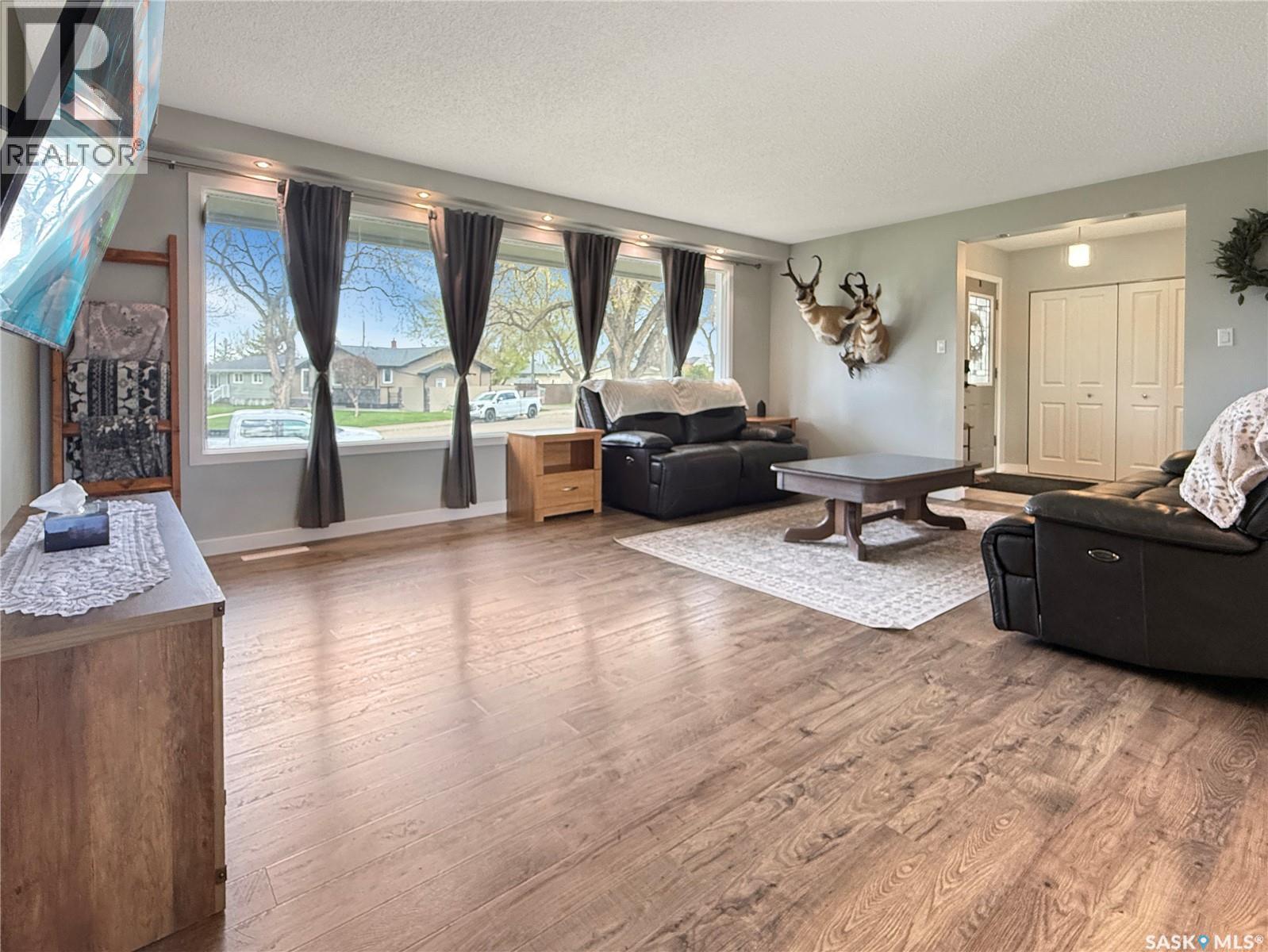 480 3rd Avenue Se, Swift Current, Saskatchewan  S9H 3K8 - Photo 10 - SK036887