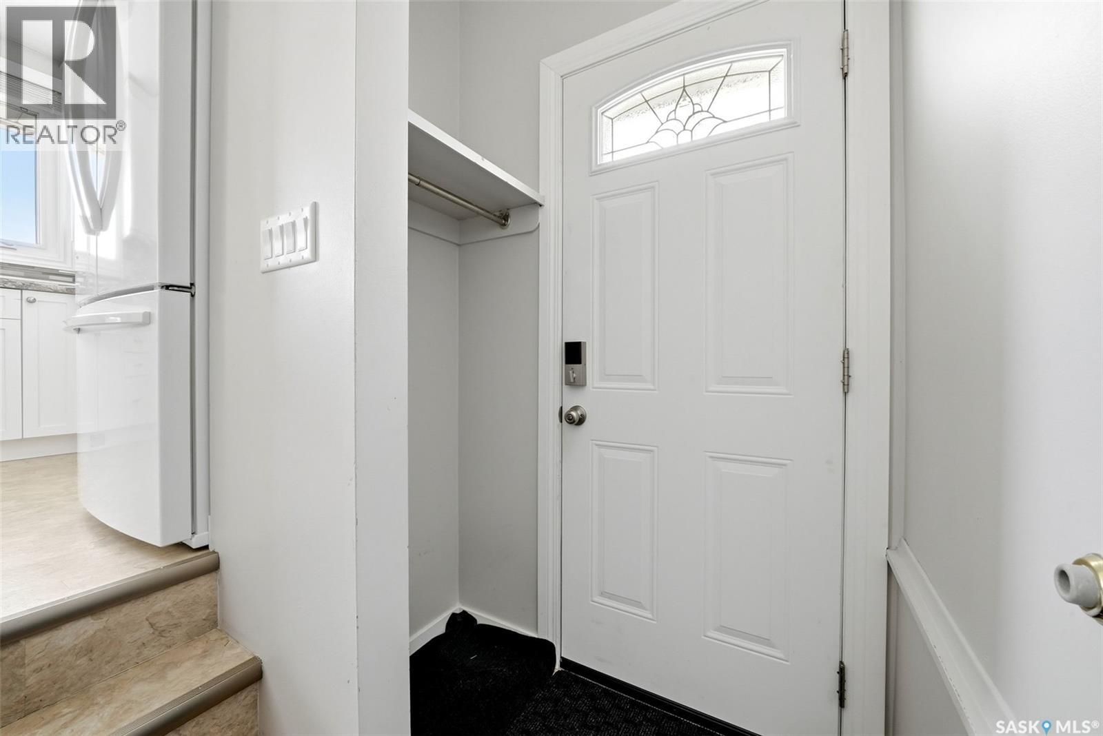 60 French Crescent, Regina, Saskatchewan  S4R 6N4 - Photo 24 - SK036857