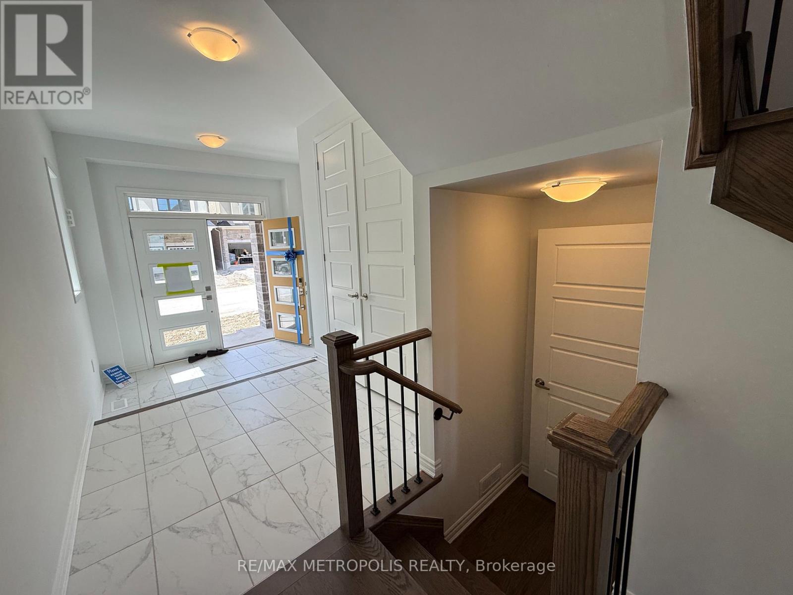 Main And 2nd Floor - 3437 Deepglade Path, Pickering, Ontario  L1X 0V5 - Photo 4 - E13164568