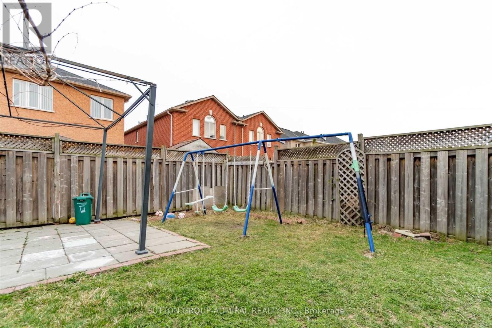 101 River Rock Crescent, Brampton, Ontario  L7A 2W4 - Photo 28 - W12995530