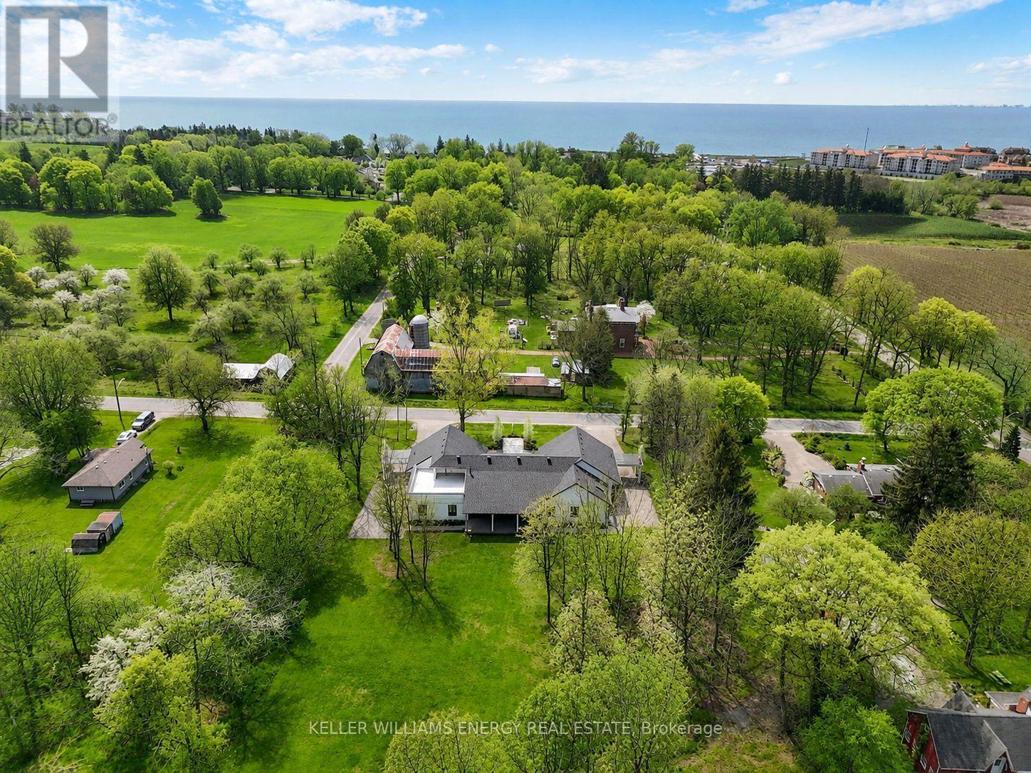 16 Metcalf Street, Clarington, Ontario  L1B 0H4 - Photo 4 - E13164982