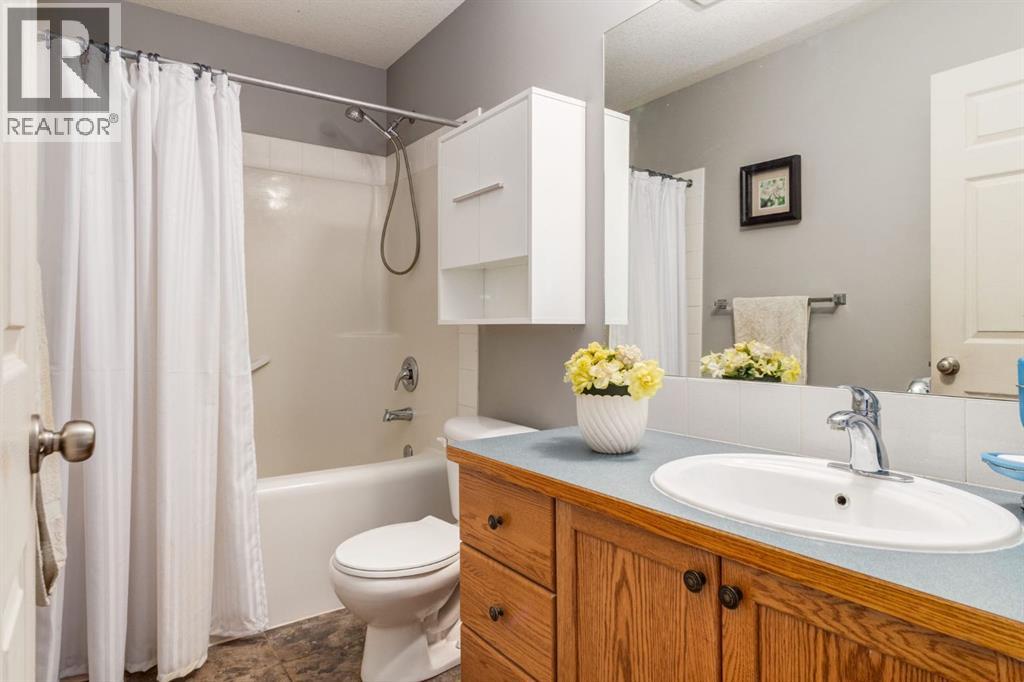 102 Cimarron Trail, Okotoks, Alberta  T1S 2G9 - Photo 23 - A2314001