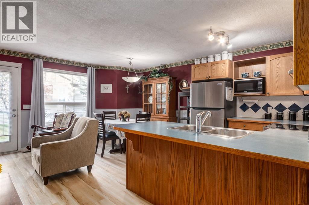 102 Cimarron Trail, Okotoks, Alberta  T1S 2G9 - Photo 8 - A2314001