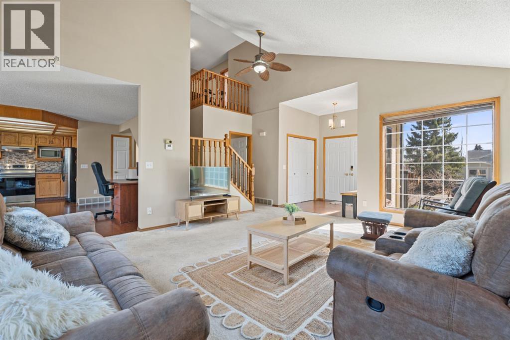 133 Carr Crescent, Okotoks, Alberta  T1S 1E5 - Photo 6 - A2308627