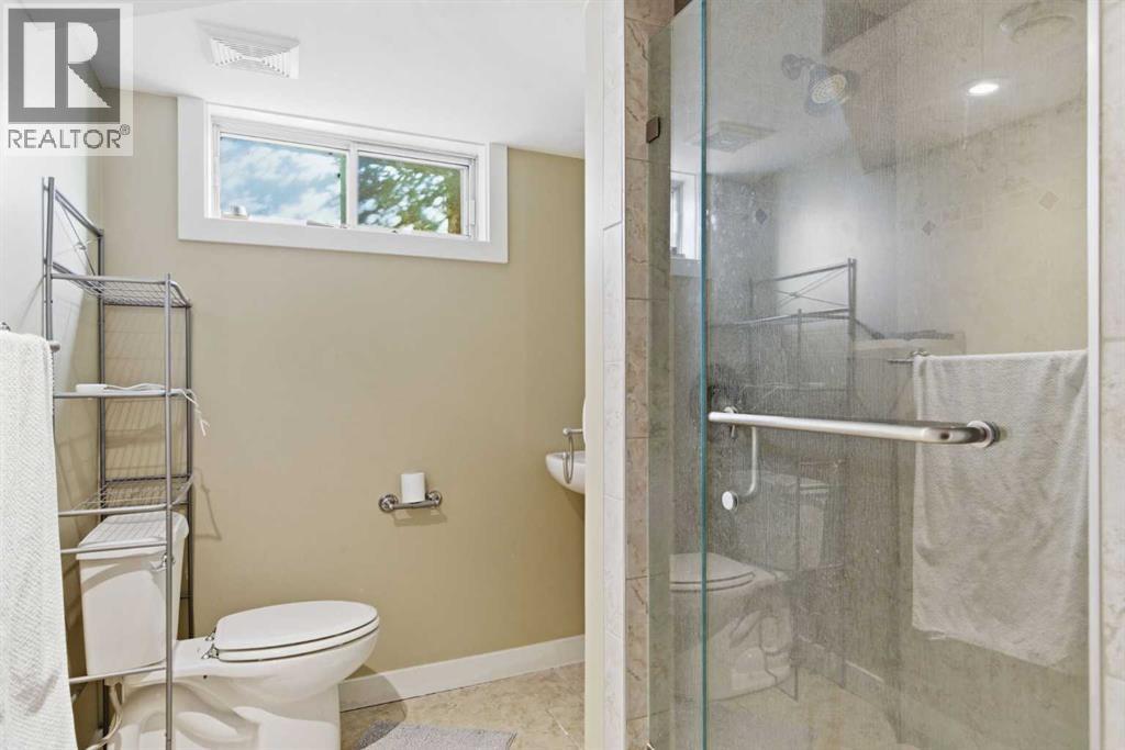 1211 Rosehill Drive NW, Calgary, Alberta  T2K 1L9 - Photo 18 - A2310947
