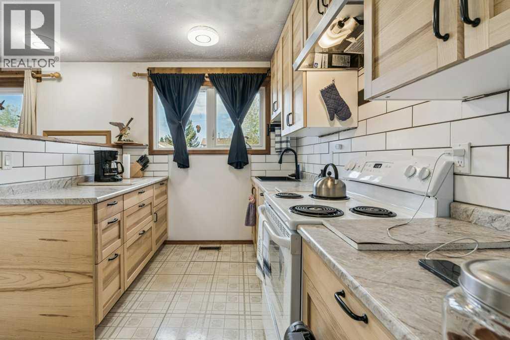 840 Pinecliff Drive Ne, Calgary, Alberta  T1Y 3W7 - Photo 7 - A2312608