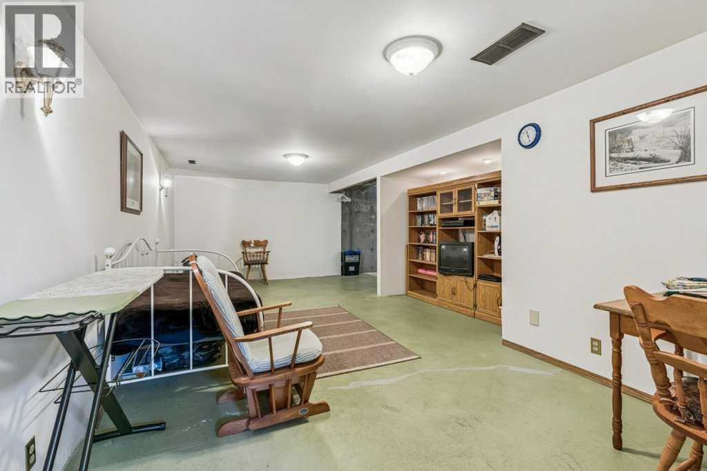 840 Pinecliff Drive Ne, Calgary, Alberta  T1Y 3W7 - Photo 14 - A2312608
