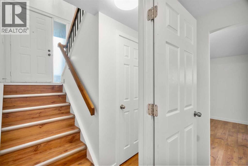 124 Bergen Crescent NW, Calgary, Alberta  T3K 1J8 - Photo 22 - A2313891
