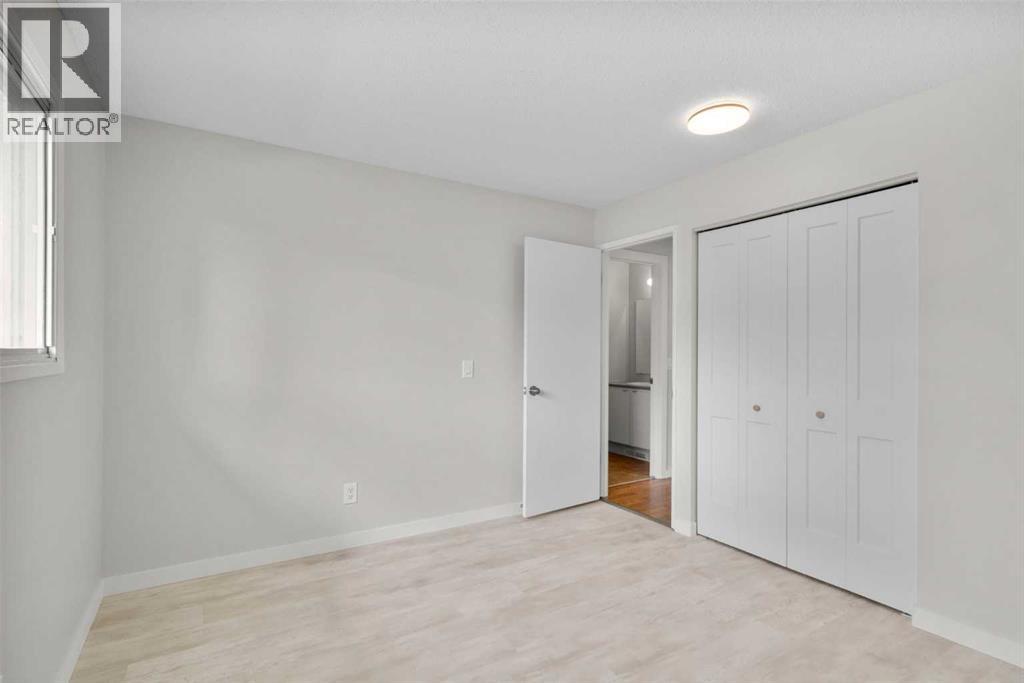 124 Bergen Crescent NW, Calgary, Alberta  T3K 1J8 - Photo 19 - A2313891