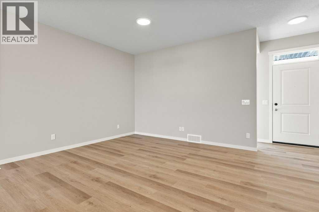 123 Montane Link SE, High River, Alberta  T1V 0K8 - Photo 5 - A2314022