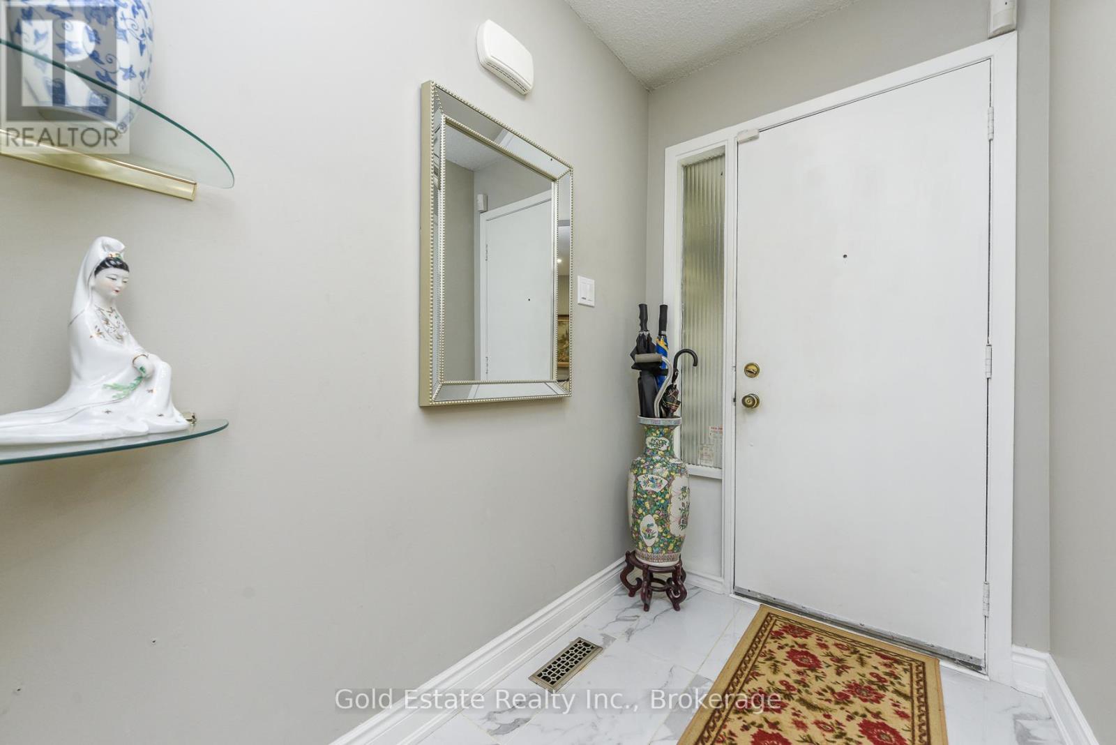 14 Leacrest Street, Brampton, Ontario  L6S 3K6 - Photo 7 - W13164514
