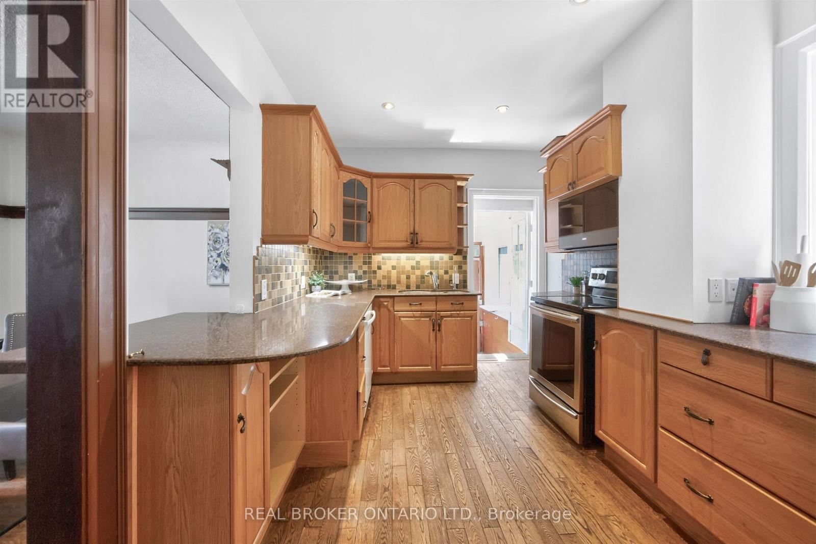 79 Humber Trail, Toronto, Ontario  M6S 4C2 - Photo 14 - W13164578