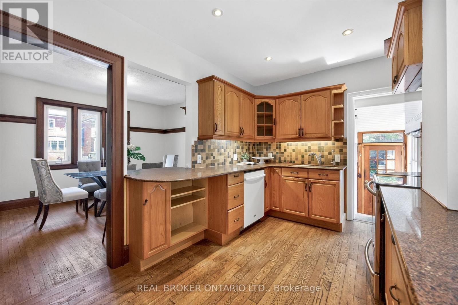 79 Humber Trail, Toronto, Ontario  M6S 4C2 - Photo 15 - W13164578