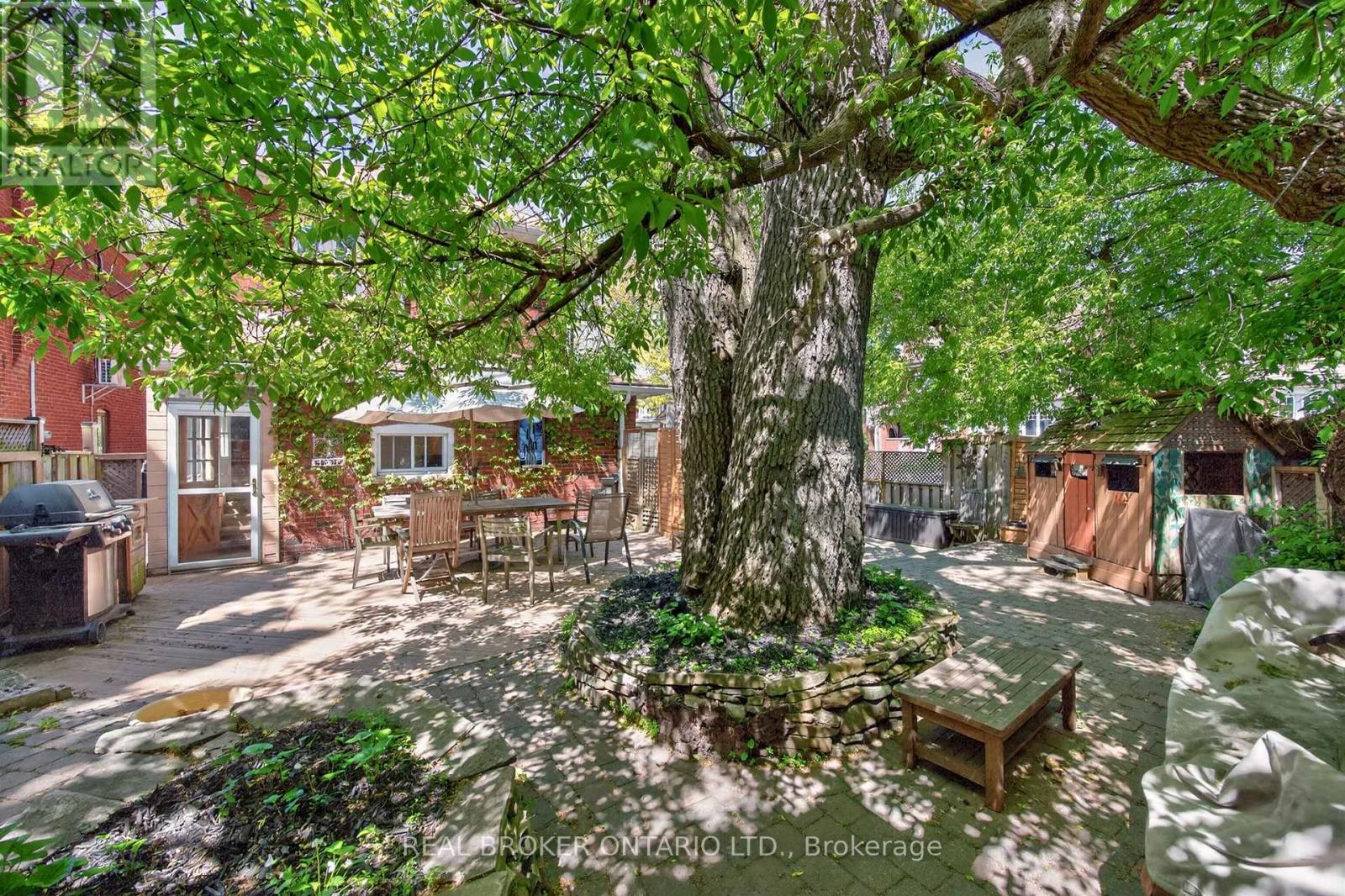 79 Humber Trail, Toronto, Ontario  M6S 4C2 - Photo 37 - W13164578
