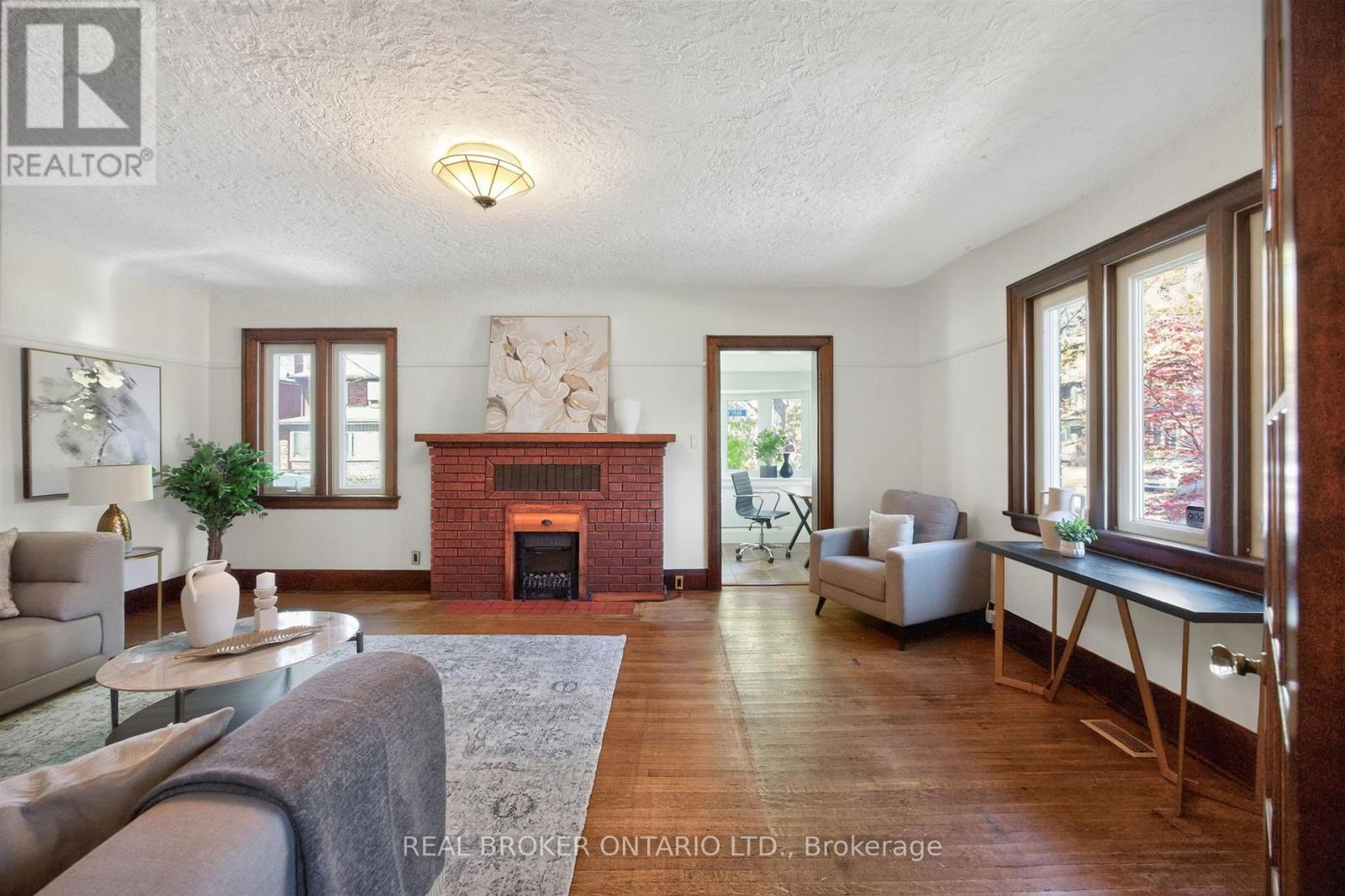 79 Humber Trail, Toronto, Ontario  M6S 4C2 - Photo 6 - W13164578