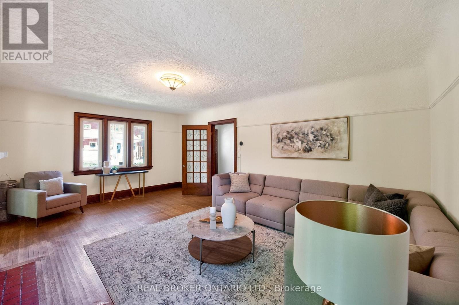79 Humber Trail, Toronto, Ontario  M6S 4C2 - Photo 8 - W13164578
