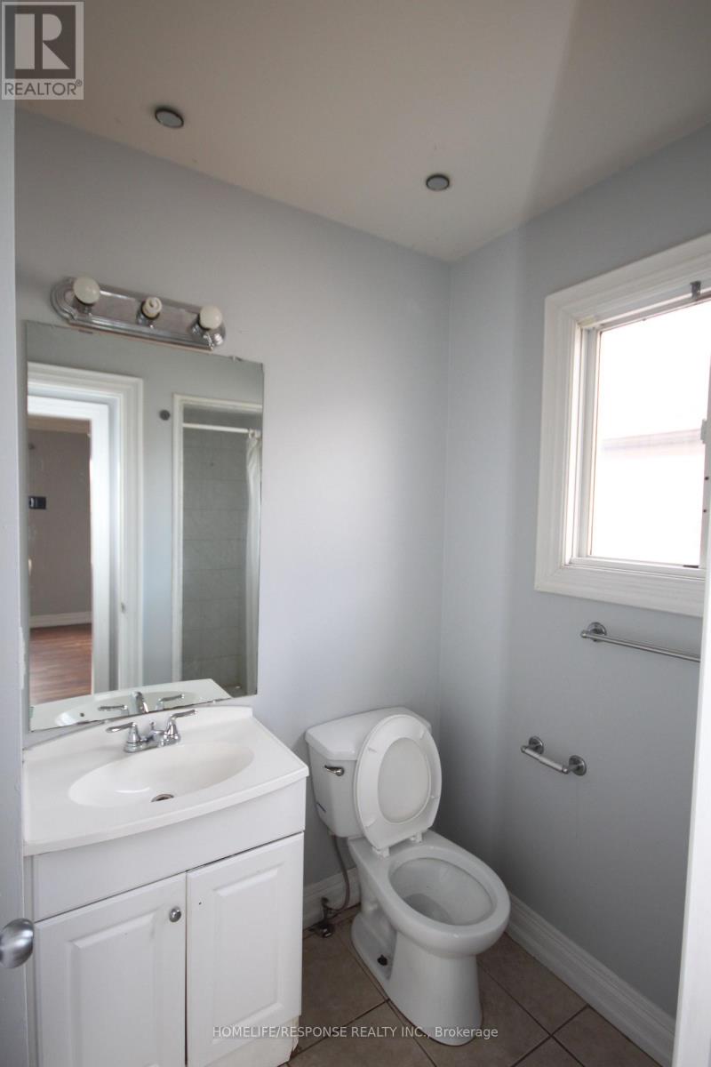 11 Saddlecreek Court, Brampton, Ontario  L6Y 4V6 - Photo 14 - W13164590