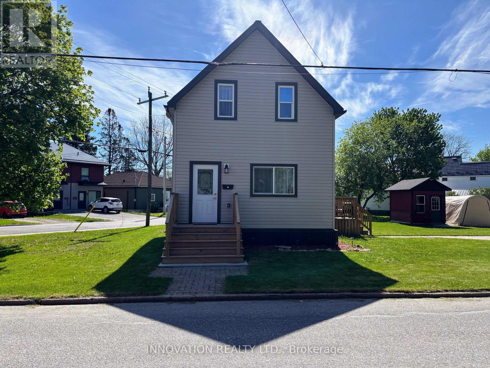 27 ANNE STREET, Smiths Falls, Ontario