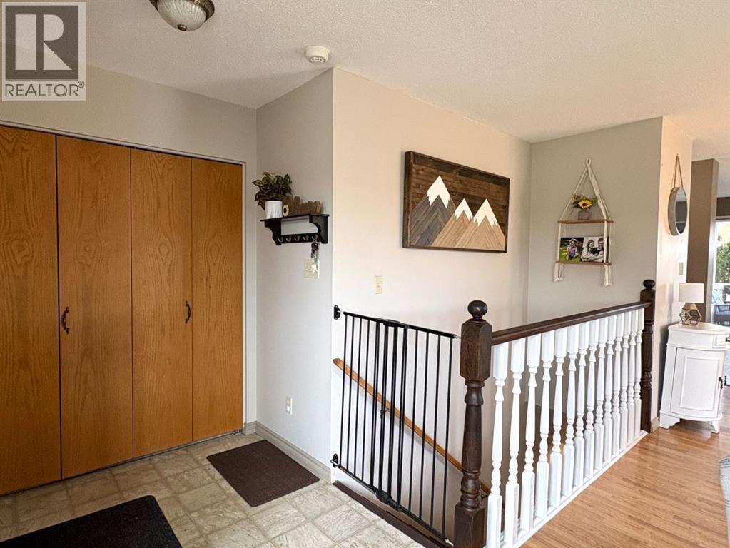 5310 67 Street, Camrose, Alberta  T4V 4M1 - Photo 4 - A2313250
