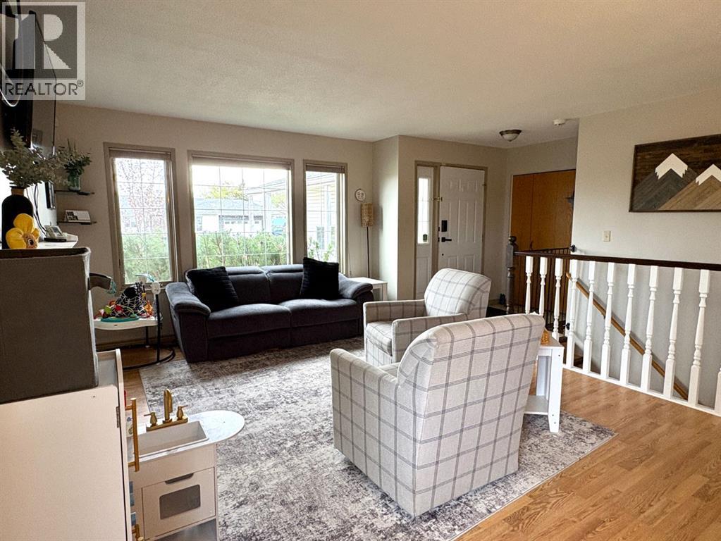 5310 67 Street, Camrose, Alberta  T4V 4M1 - Photo 7 - A2313250