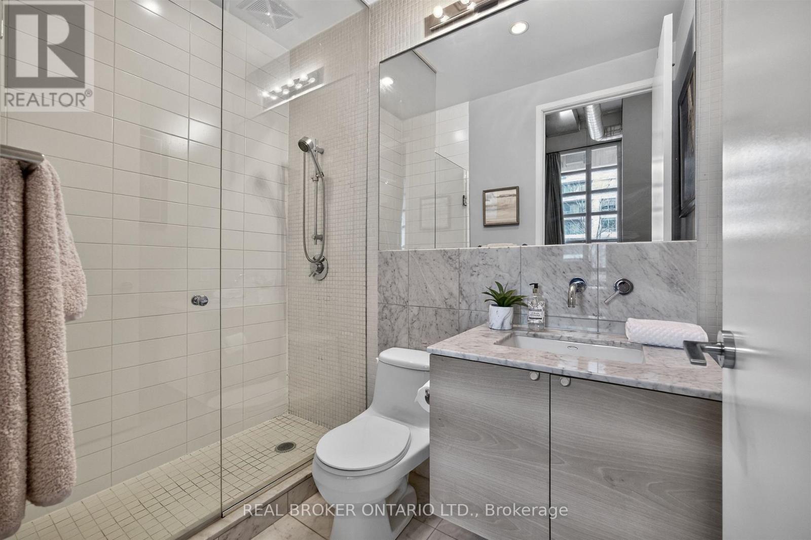 209 - 380 Macpherson Avenue, Toronto (Casa Loma), Ontario  M4V 3E3 - Photo 33 - C13164702