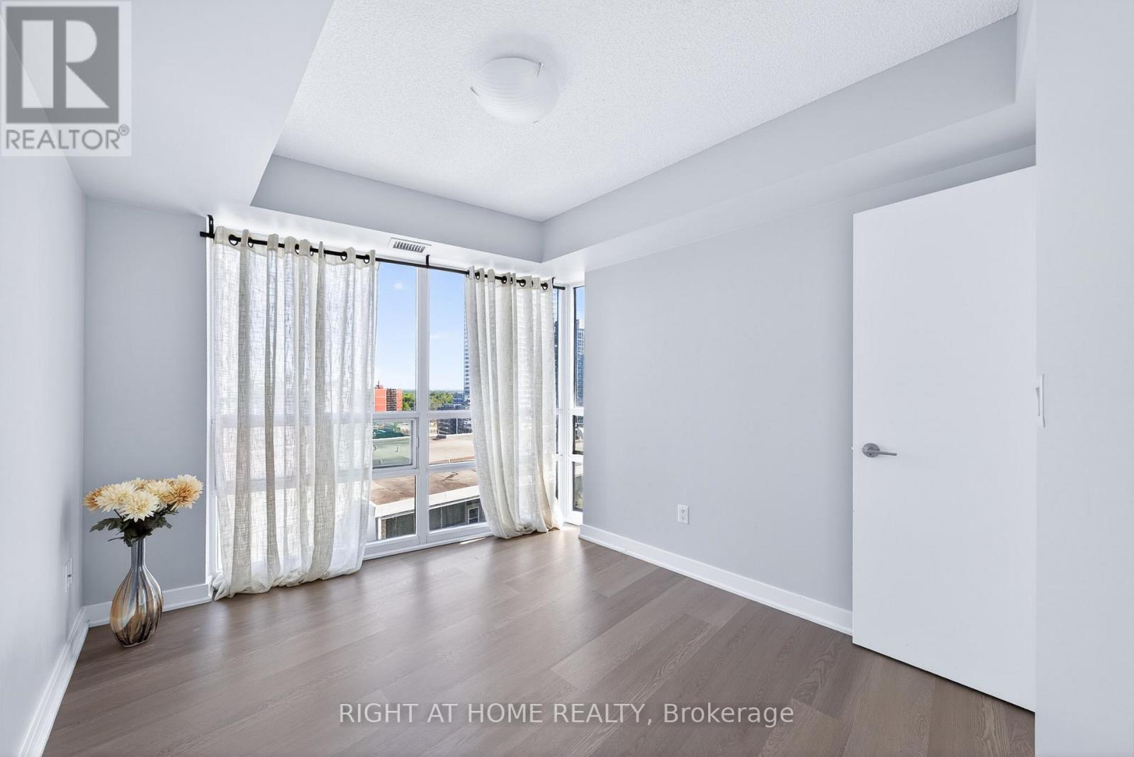 1307 - 5740 Yonge Street, Toronto (Newtonbrook West), Ontario  M2M 3T3 - Photo 16 - C13164858
