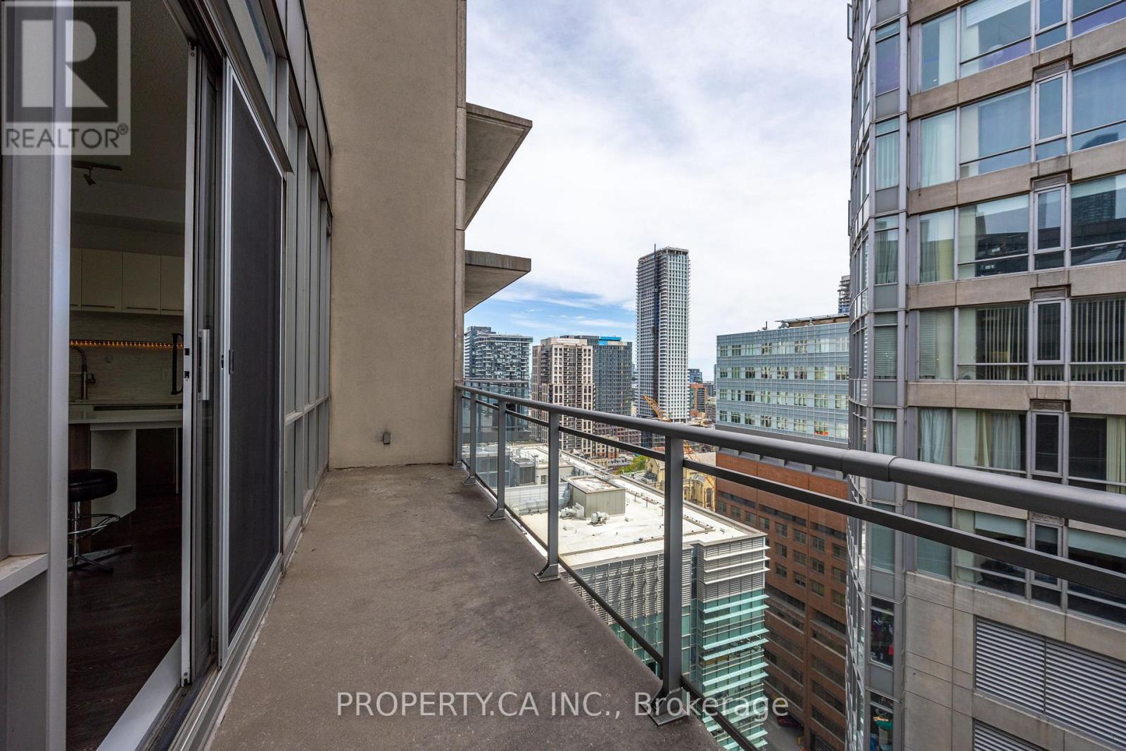 Ph2104 - 220 Victoria Street, Toronto, Ontario  M5B 2R6 - Photo 22 - C13164892